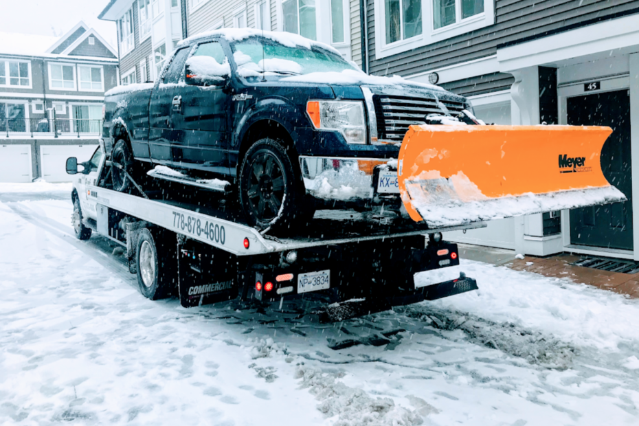tow trucks can help you when there is an emergency and you need roadside assistance